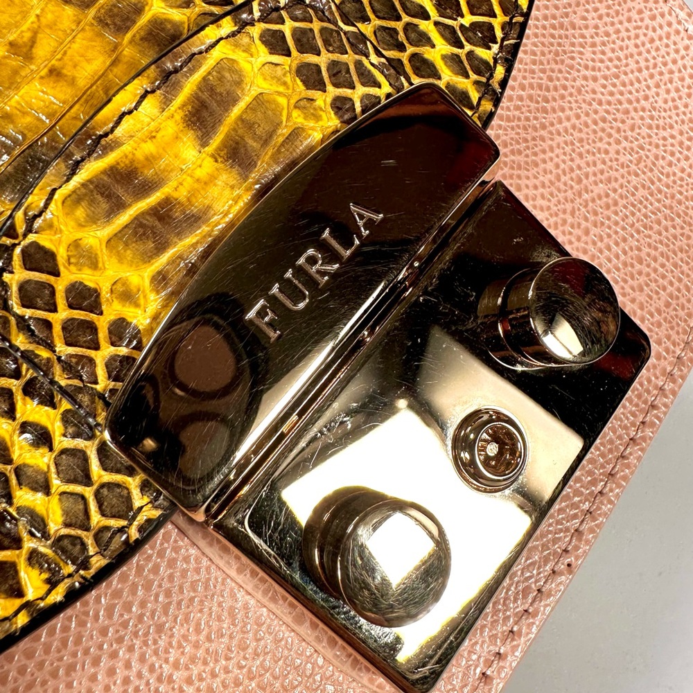 Furla Metropolis MiNi Crossbody Bag - Picture 3 of 12